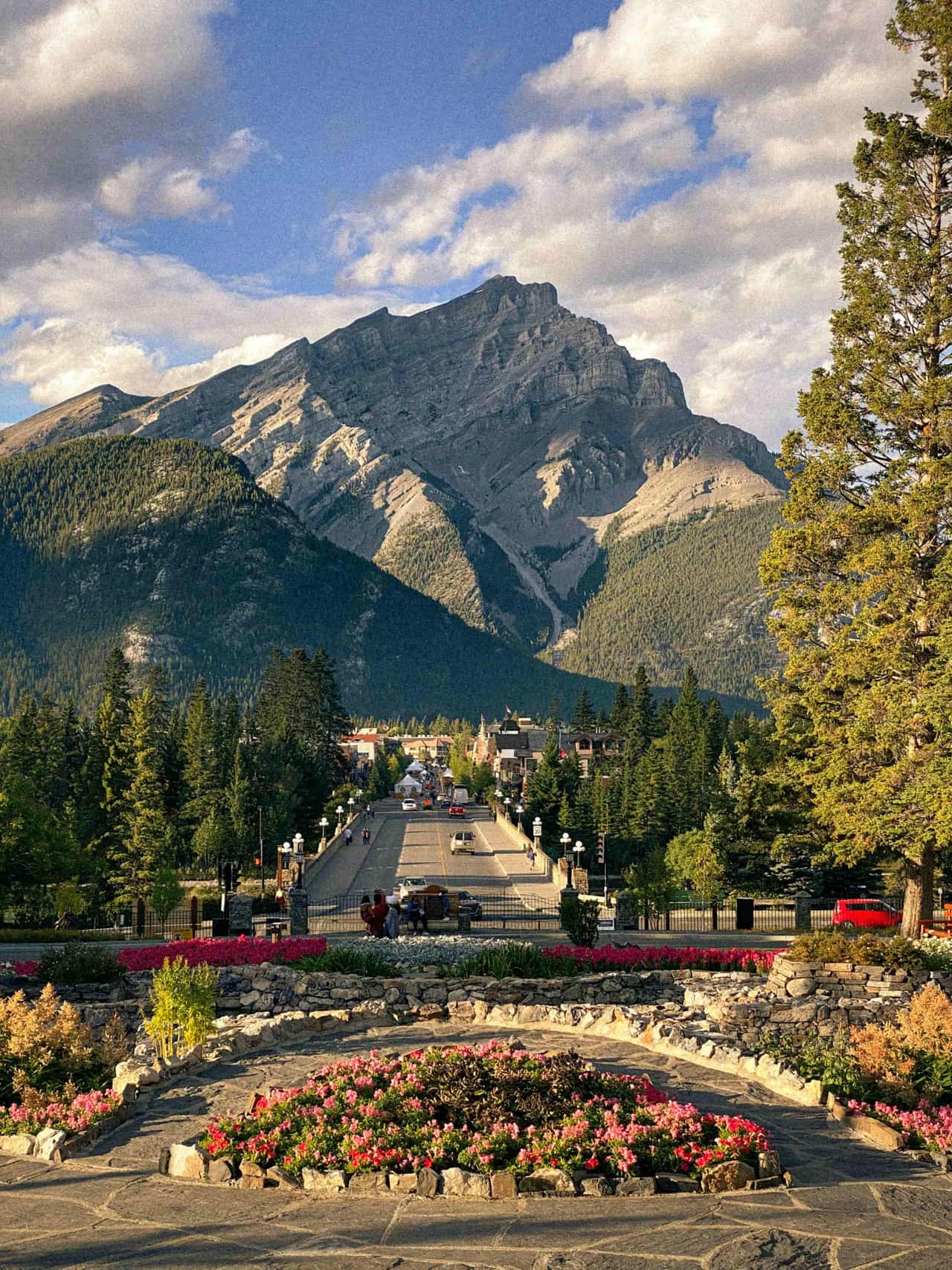 Exploring the Natural Wonders of Banff: A Journey to Remember