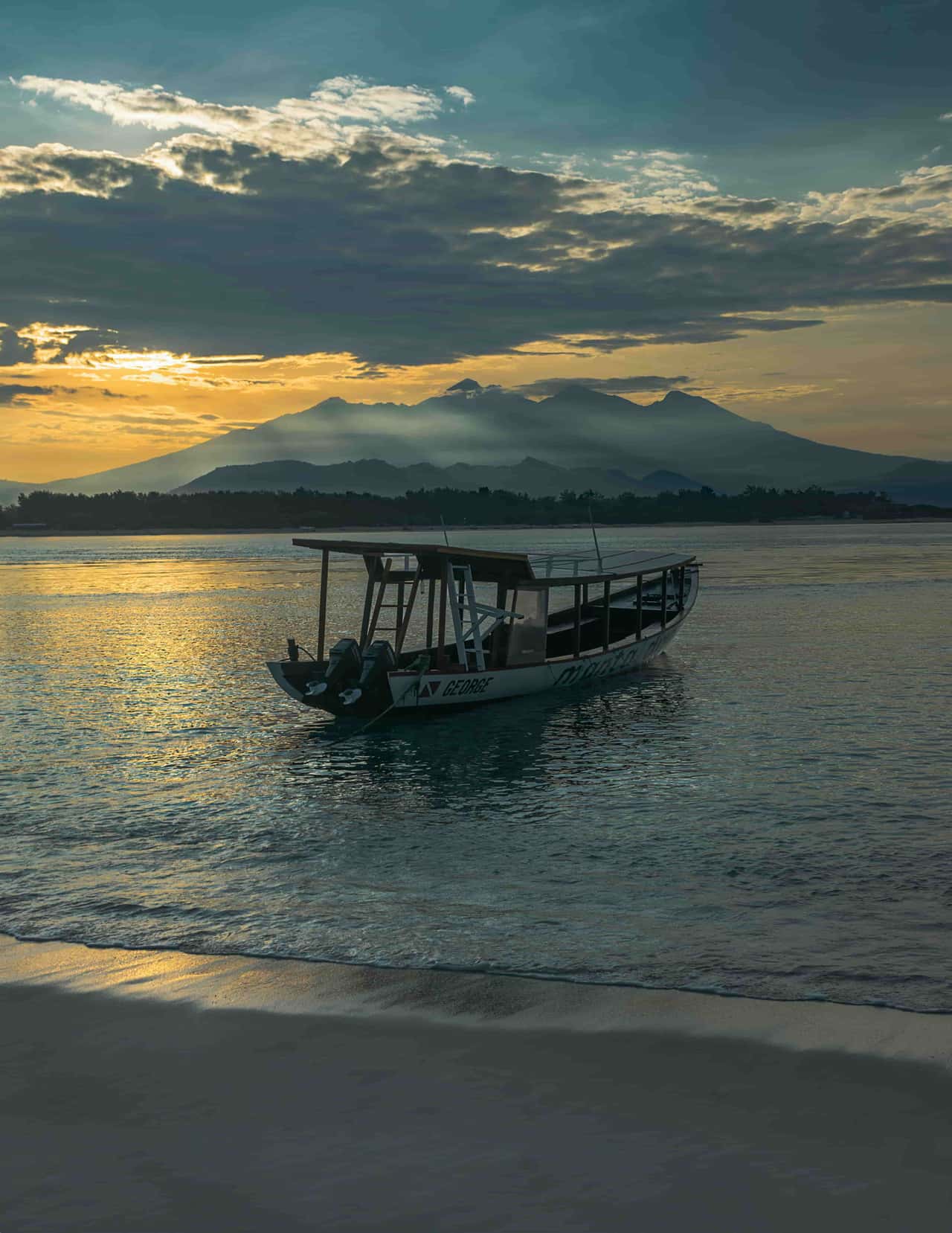 Explore Paradise: A Gili Island Adventure with Fly with Rabbit