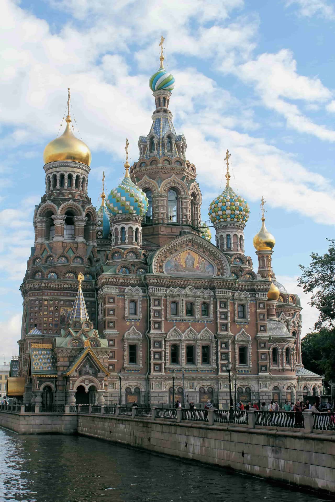 Exploring the Splendor of St. Petersburg: A City of Art, Culture, and History